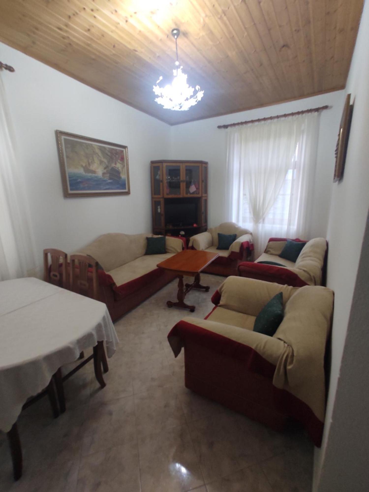 Xheison Apartment Gjirokastër المظهر الخارجي الصورة