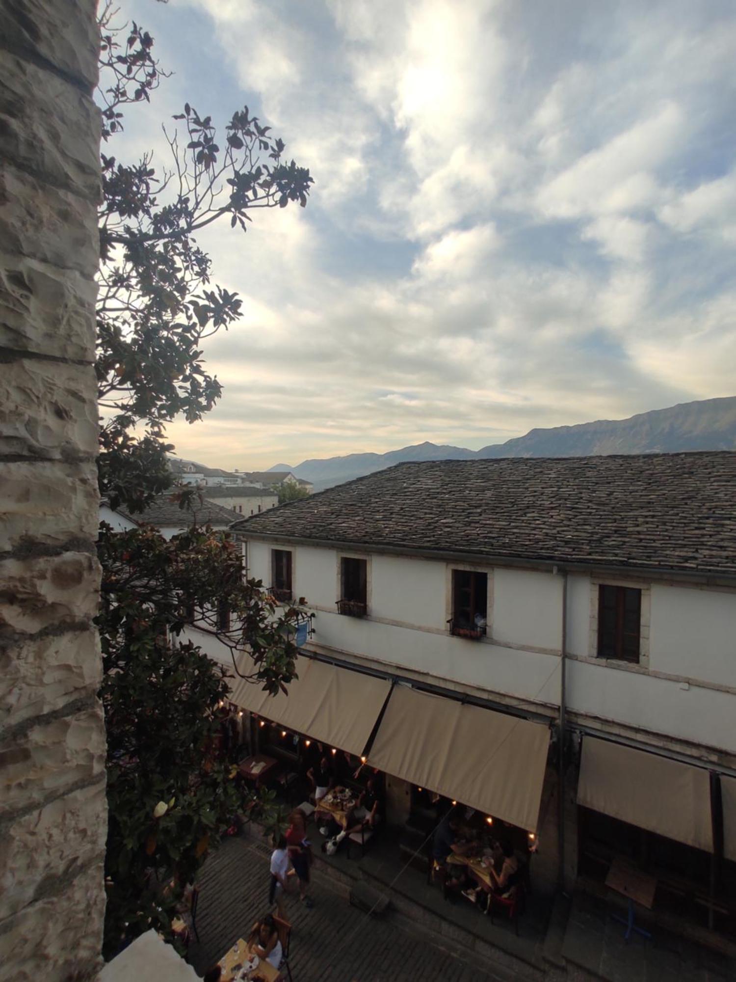 Xheison Apartment Gjirokastër المظهر الخارجي الصورة